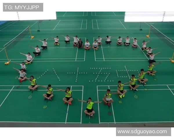 广州羽毛球队与上海羽毛球队赛后状态分析与复盘探讨